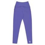 Legging de sport pour femme taille haute avec double poche de couleur violet. Coupe taille haute pour un effet sculptant et un maintien optimal. Photo du produit de derrière.