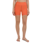 Short de sport pour femme en Lyocell Tencel et élasthanne, couleur orange vif, effet legging seconde peau. Taille haute élastique et ajustée, avec une longueur idéale pour le maintien et la performance. Photo du produit porté de face