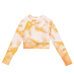 Crop top de sport Hot Focus à manches longues, motif tie and dye jaune et blanc, conçu pour allier confort et style lors des entraînements. Photo du produit de dos.